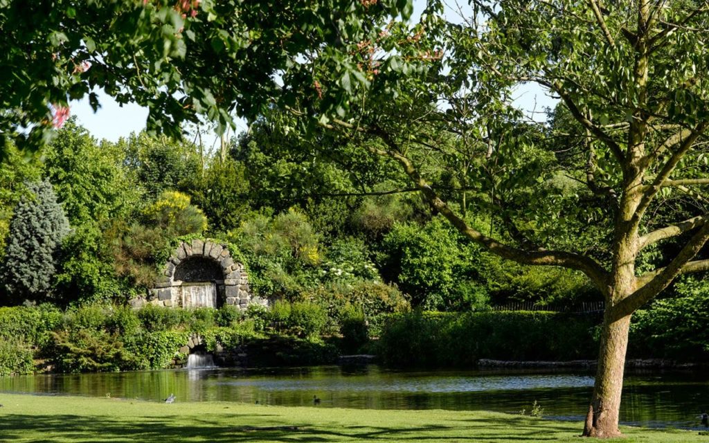 Timeline - Chiswick House gardens Cascade IMG_2615